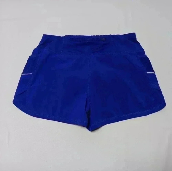 Athleta Ready Set Go Mid Rise  Shorts. Ladies size S - Picture 5 of 8
